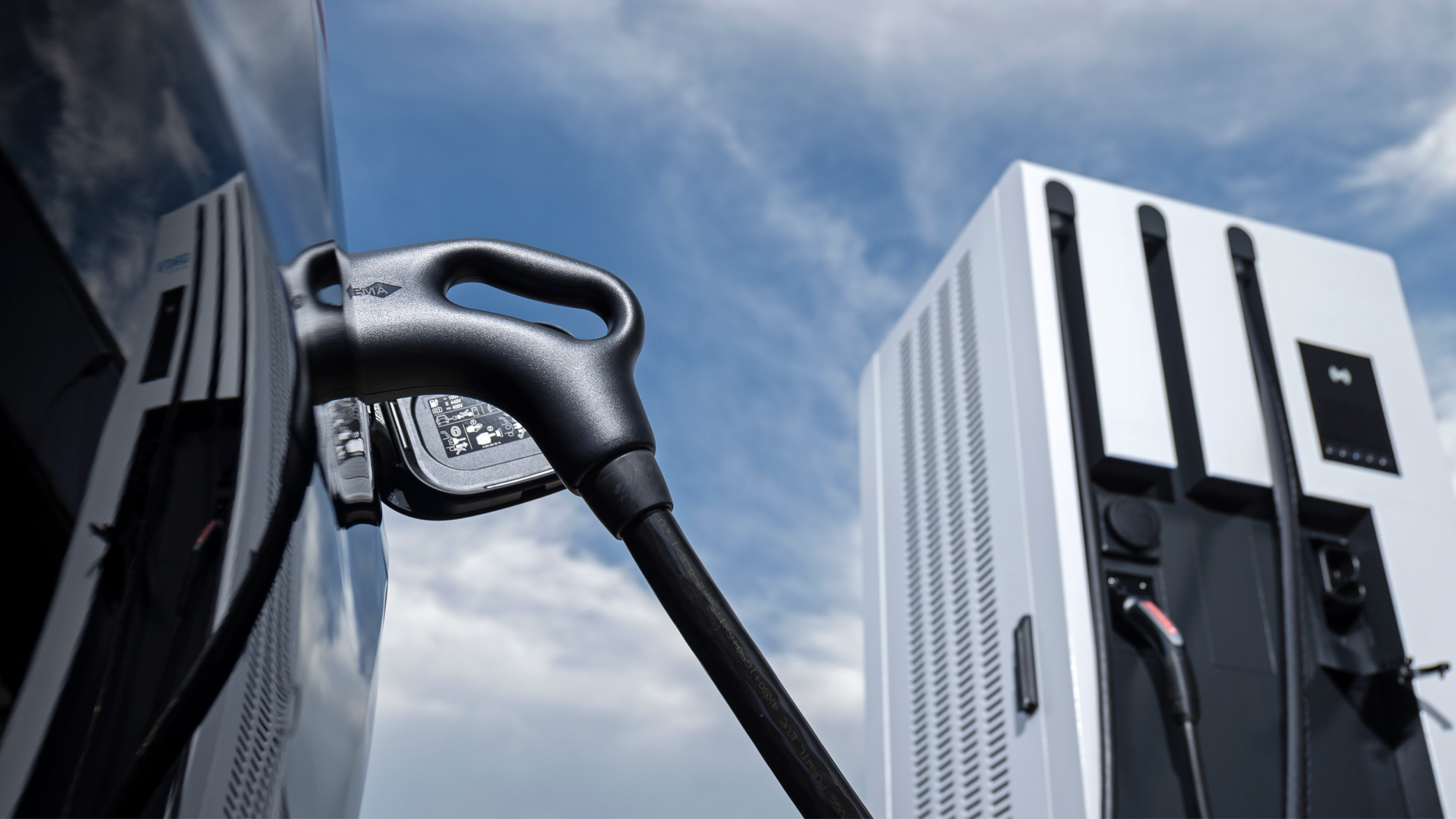 EQS 580 4MATIC EQS 580 4MATIC