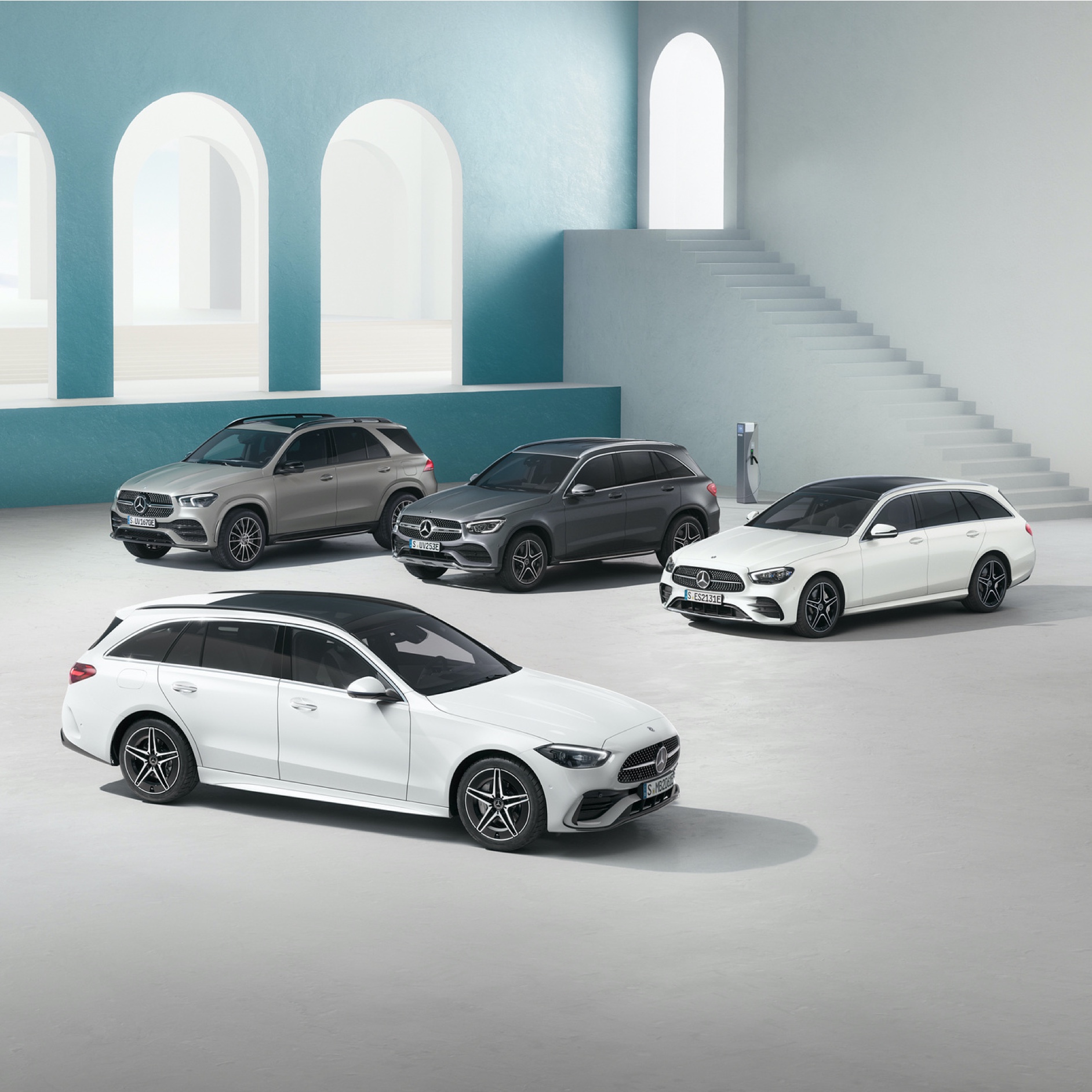 Oplossingen wagenparkbeheer | Business | Mercedes me Er worden verschillende Mercedes-Benz modellen weergegeven voor de oplossingen voor wagenparkbeheer.