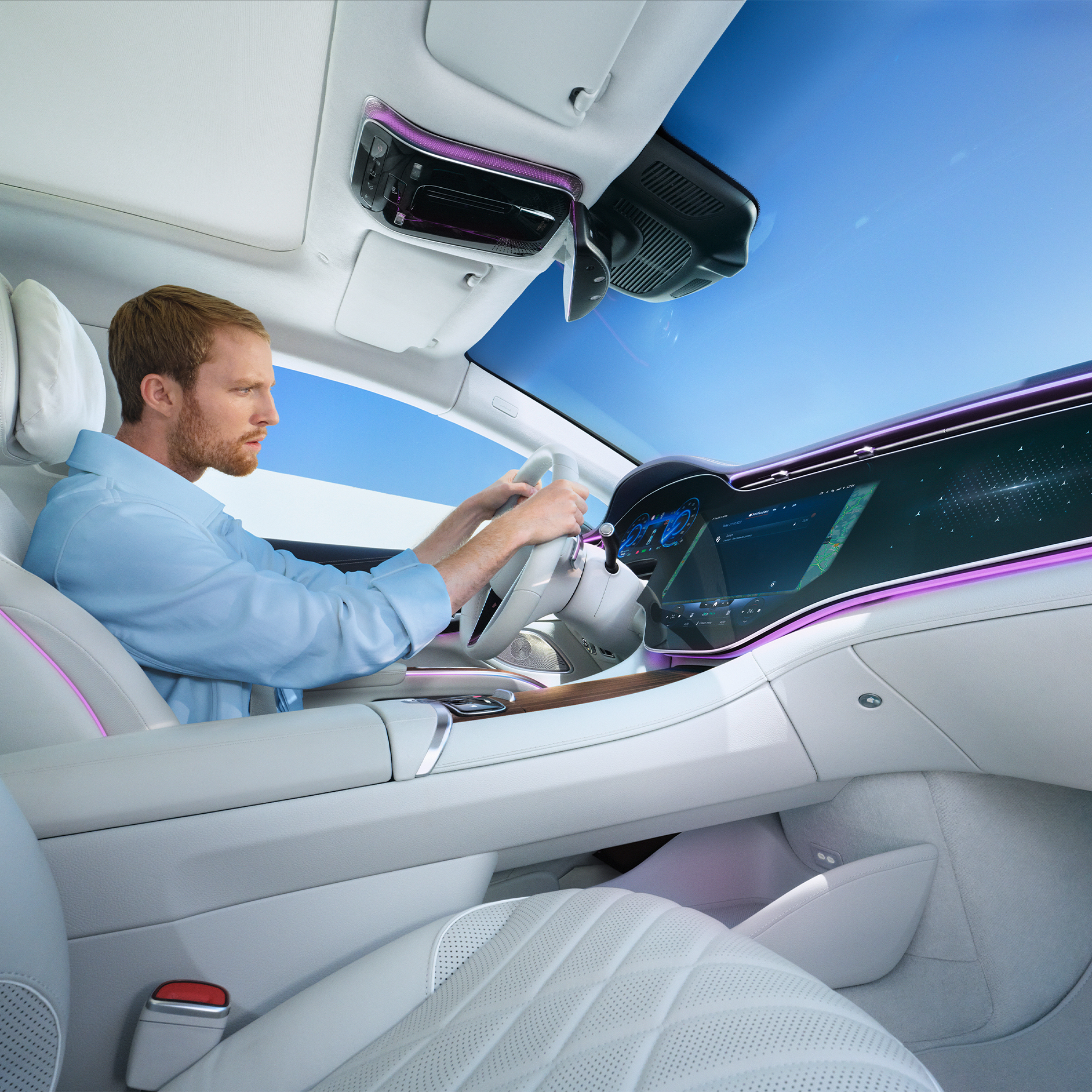 MBUX spraakassistent | Standaarduitrusting | Mercedes-Benz De MBUX spraakassistent als onderdeel van de standaard diensten van de Digitale extra's van Mercedes-Benz.