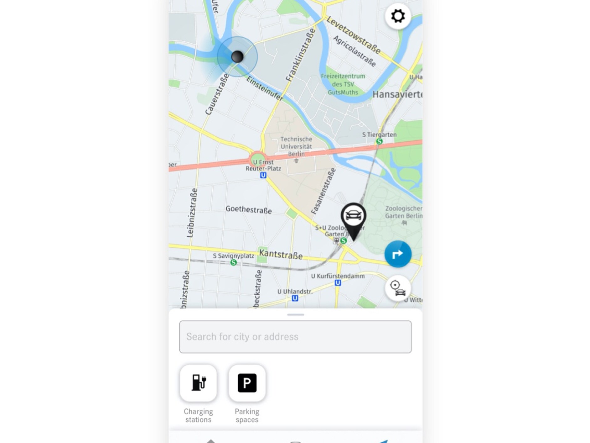 De locatie van de auto wordt weergegeven in de Mercedes-Benz App op een smartphone.