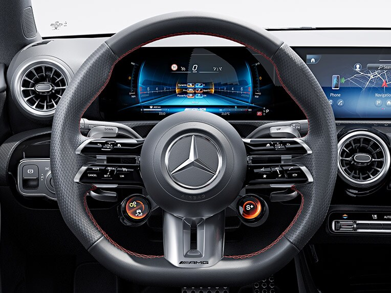 AMG Performance-stuurwiel in nappaleder in de Mercedes-AMG A-Klasse 