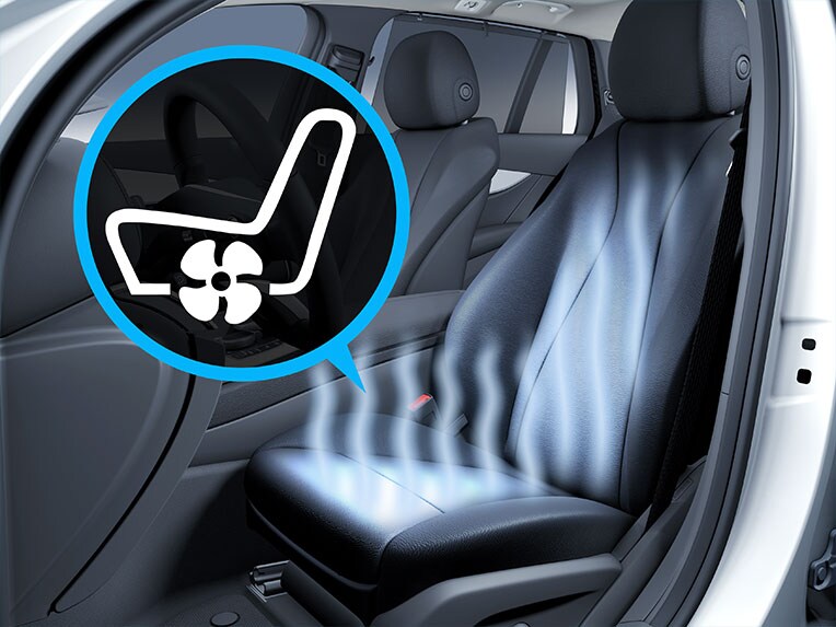 Stoelen in het interieur van de Mercedes-AMG A-Klasse Limousine.