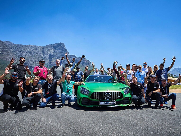Vooraanzicht Mercedes-AMG GT R.