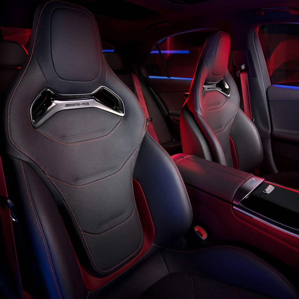 AMG Performance-stoelen van de Mercedes-AMG C 43 Limousine.