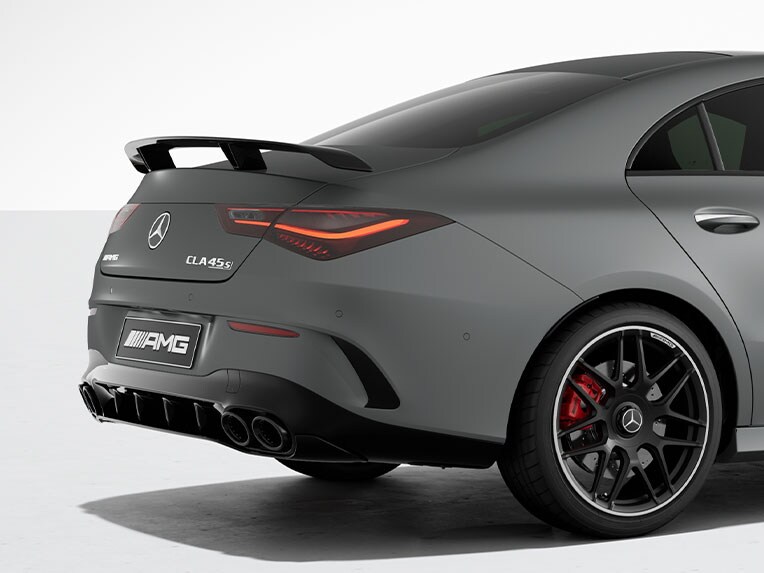 CLA 45 S 4MATIC+ van Mercedes-AMG met AMG-aerodynamicapakket plus.