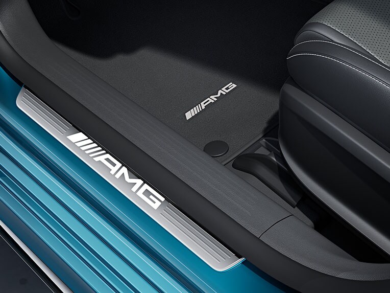 Verlichte instaplijsten in de CLA Coupé van Mercedes-AMG.