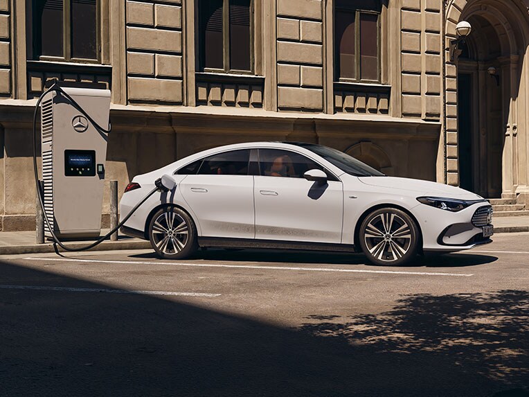 De Mercedes-Benz CLA met EQ-technologie.