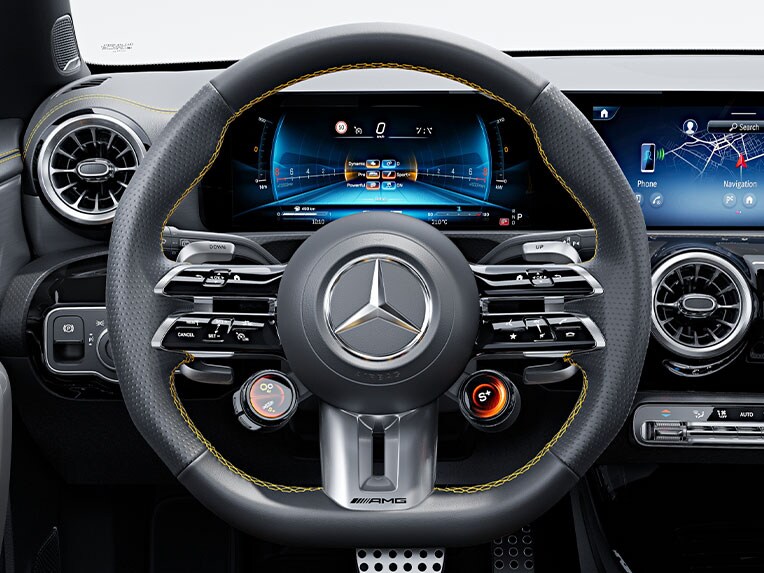 AMG Performance-stuurwiel in nappaleder in de CLA Shooting Brake van Mercedes-AMG.