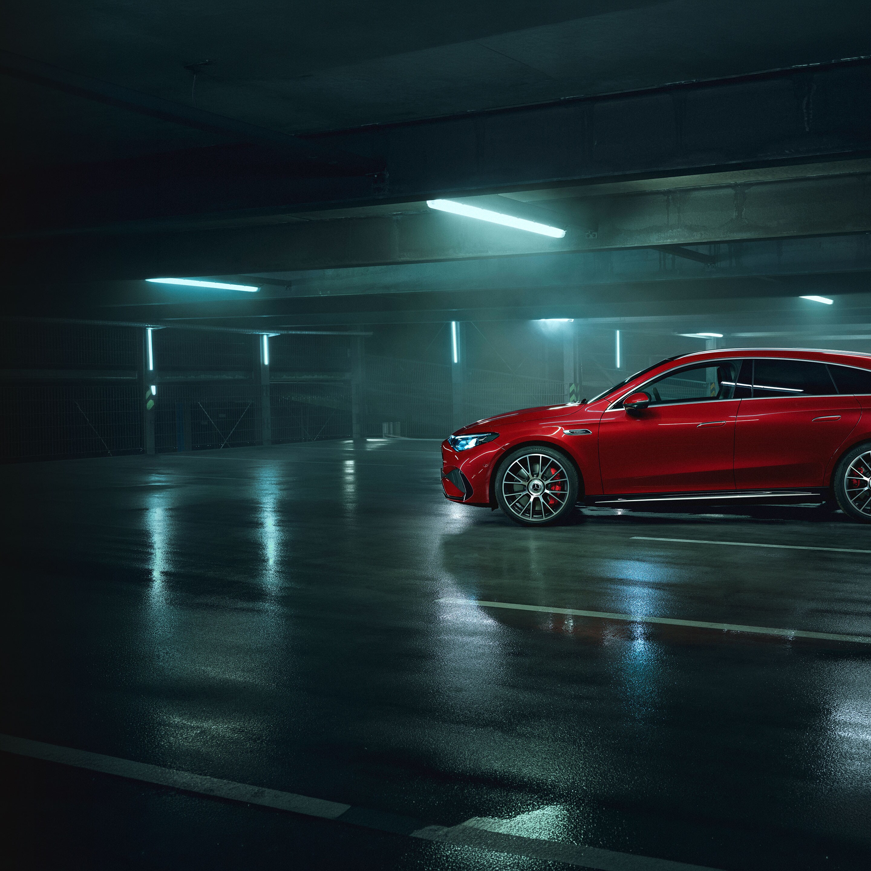 Het exterieur van de nieuwe elektrische Mercedes-AMG CLA 45 4MATIC+ Shooting Brake.