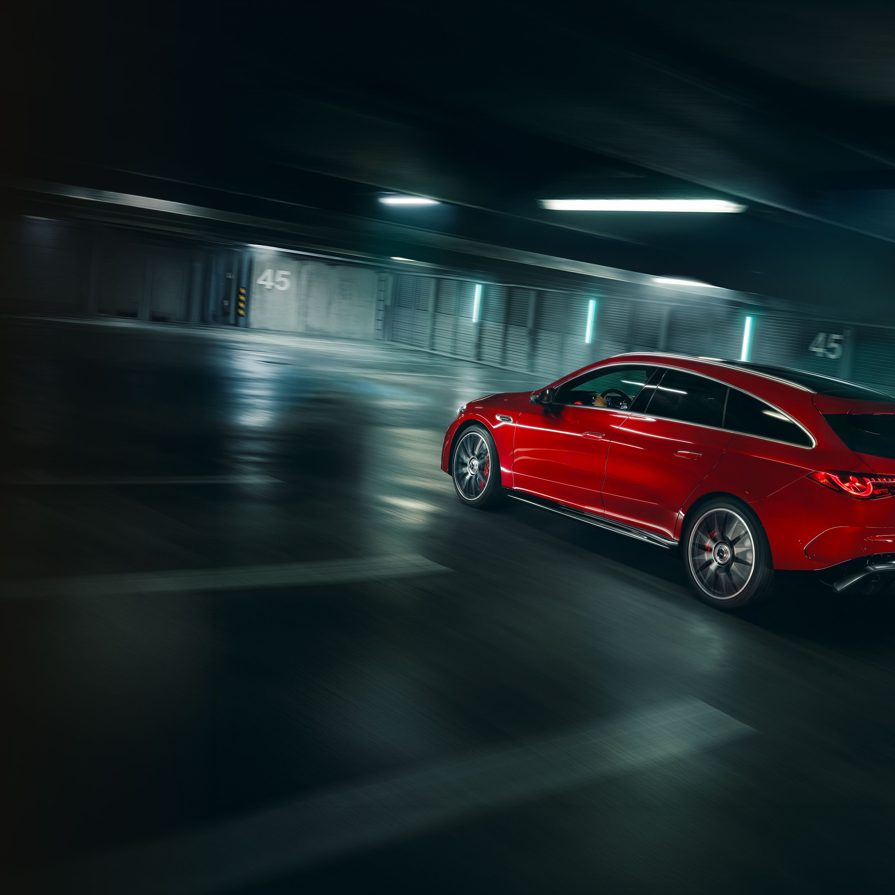 De prestaties van de geheel nieuwe Mercedes-AMG CLA 45 4MATIC+ Shooting Brake electric.