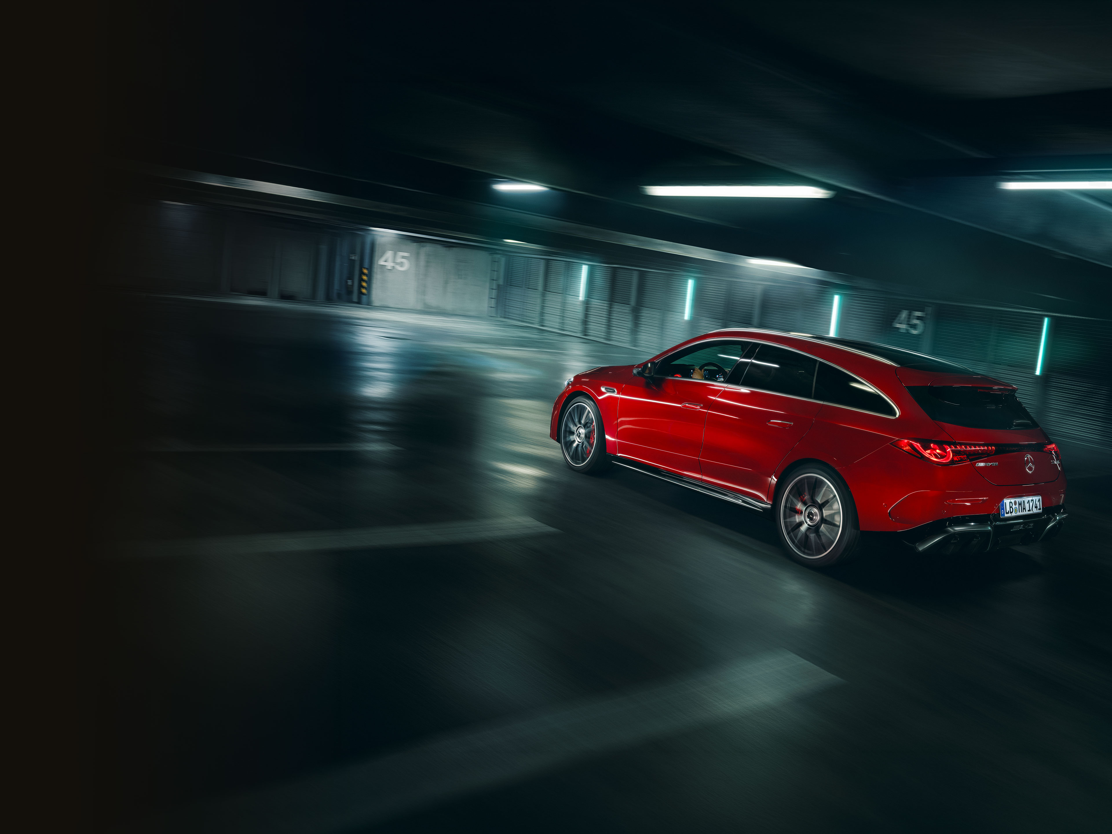 Prestaties | CLA Shooting Brake | Mercedes-AMG De prestaties van de geheel nieuwe Mercedes-AMG CLA 45 4MATIC+ Shooting Brake electric.