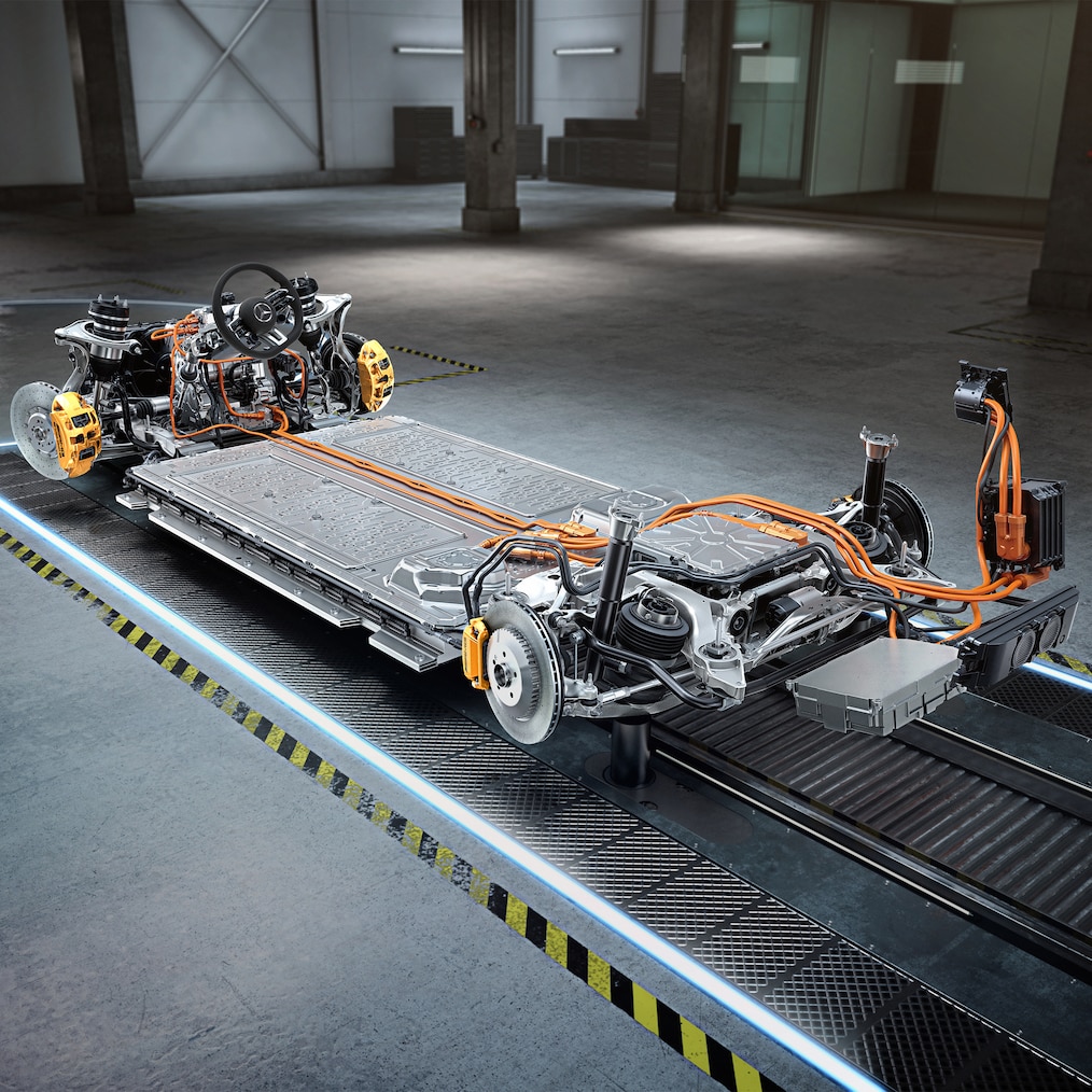 Het chassis met aandrijflijn van de Mercedes-AMG EQE+.