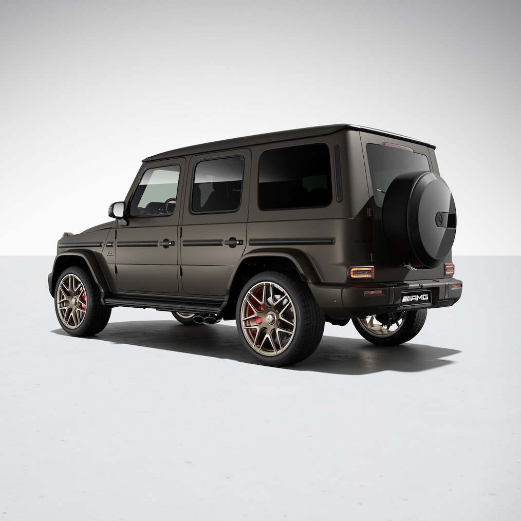 Zijaanzicht van een Mercedes-AMG G 63 met AMG Performance-pakket.