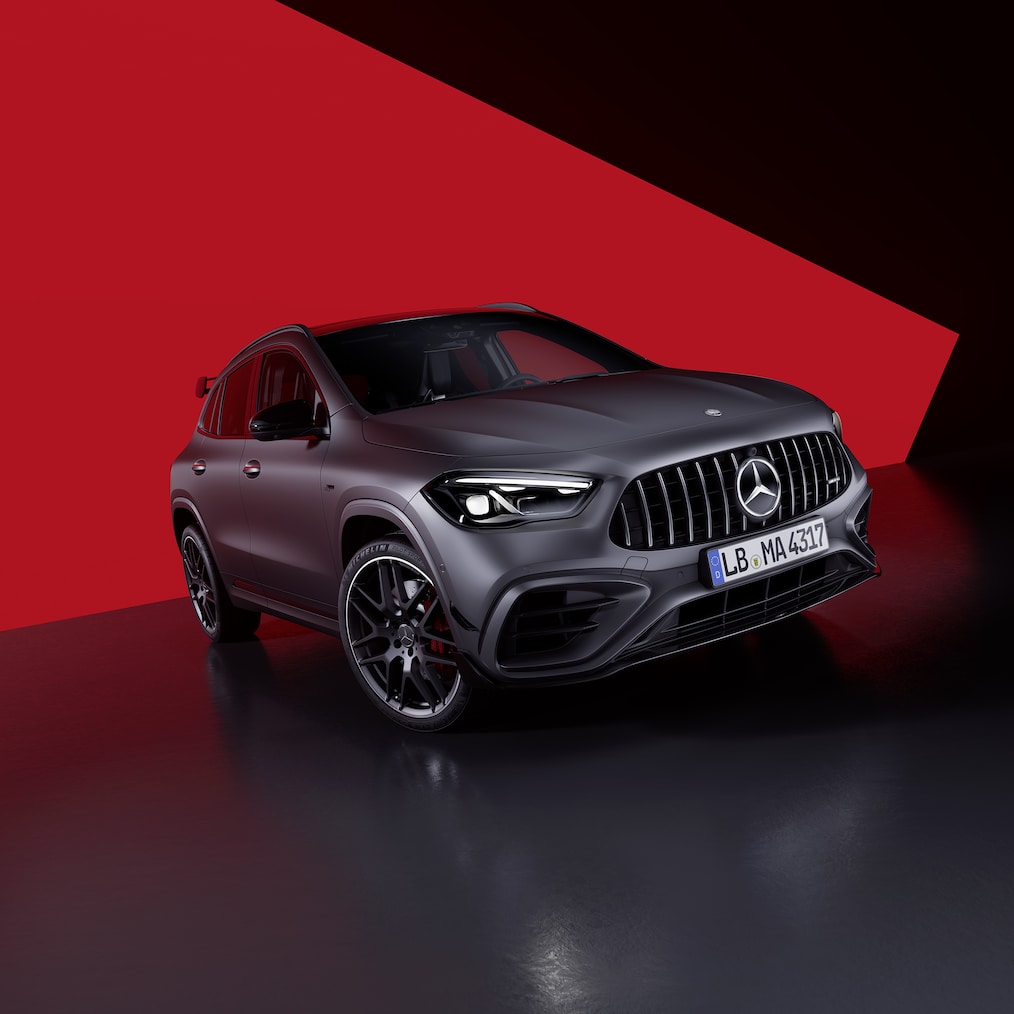 Schuin vooraanzicht van een Mercedes-AMG GLA 45 S 4MATIC+.