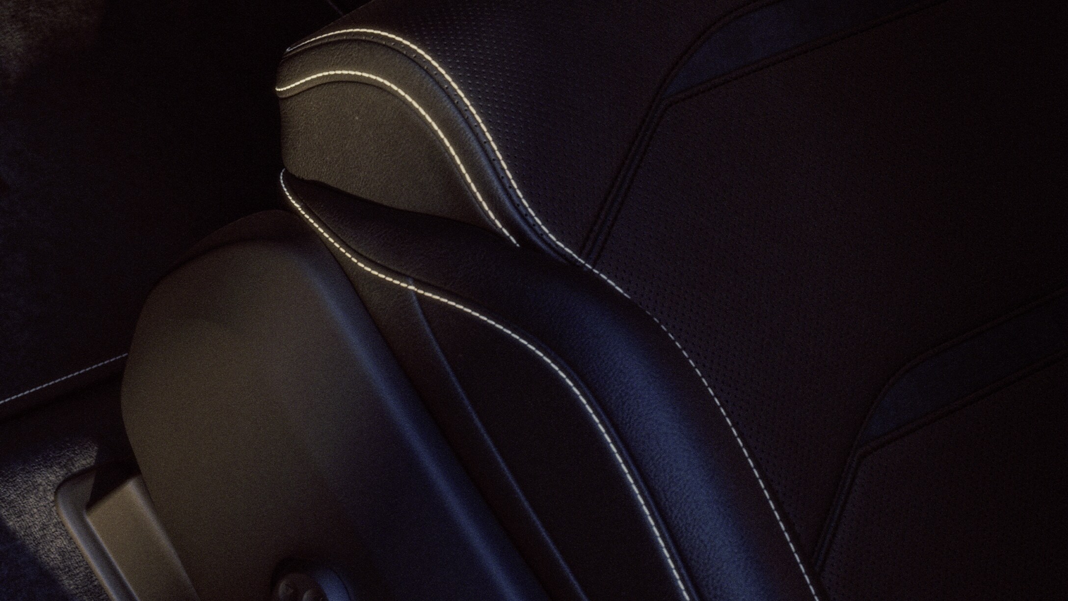 Golden Accents Package in nieuwe Mercedes-AMG GLC Coupé.