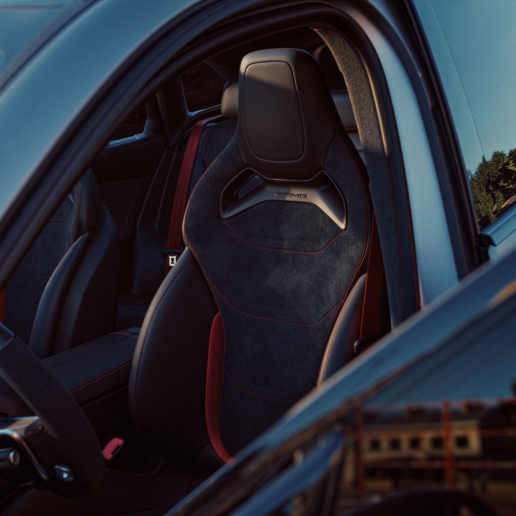 AMG Performance-stoelen van de nieuwe Mercedes-AMG GLC SUV.