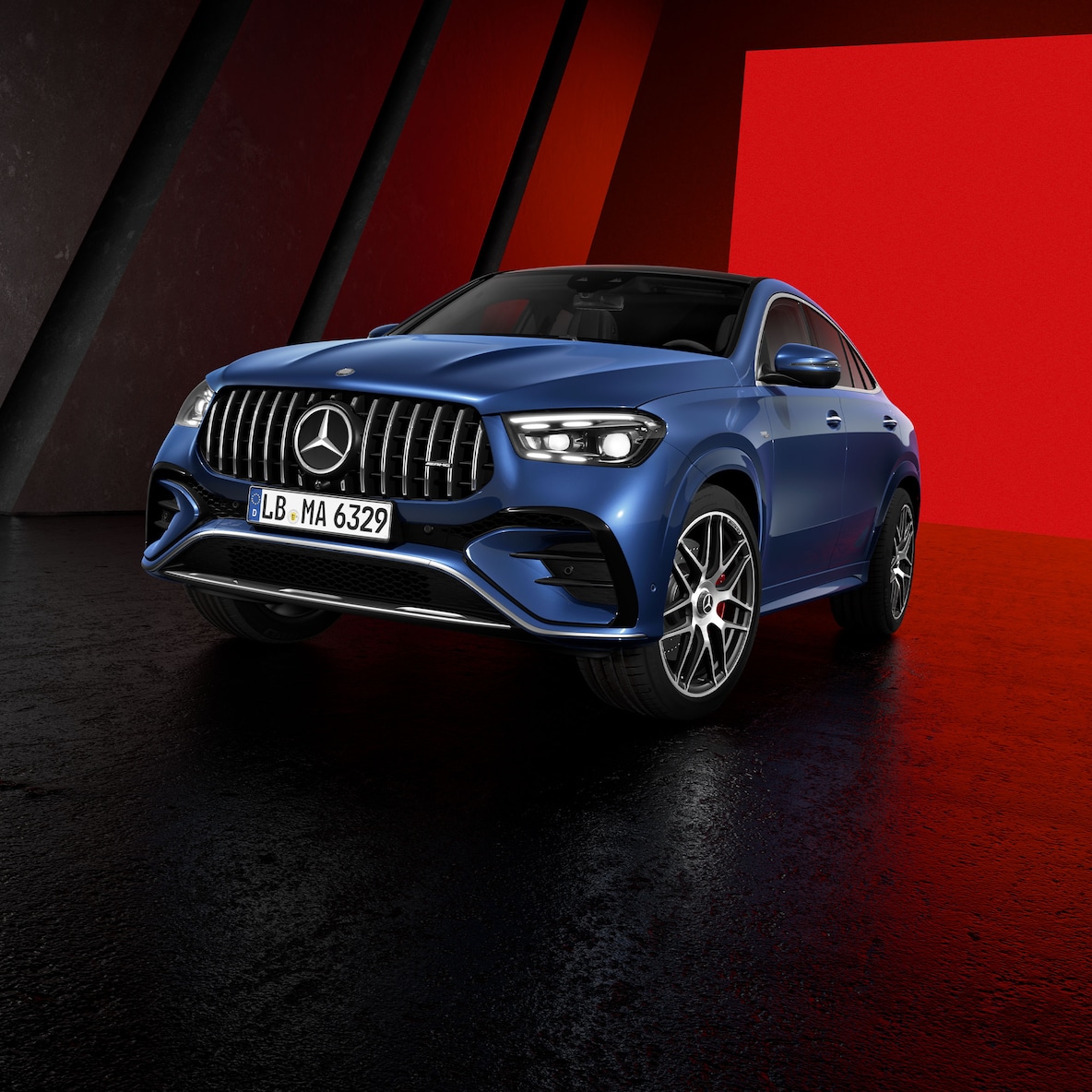 Schuin vooraanzicht van de GLE Coupé van Mercedes-AMG.