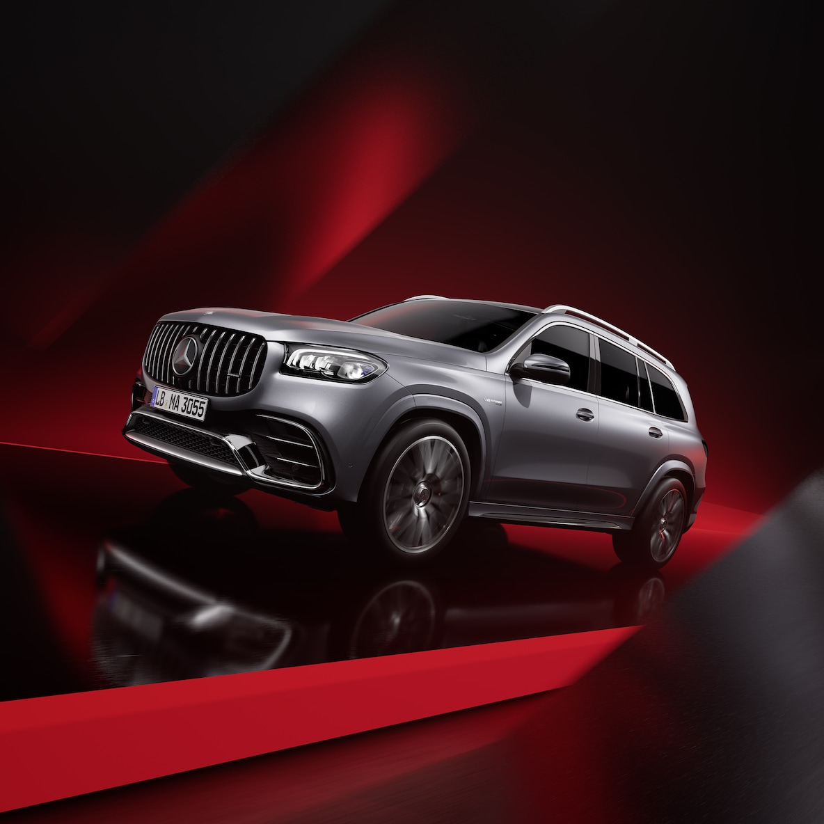 Schuin vooraanzicht van de Mercedes-AMG GLS 63 4MATIC+, bij voorkeur met een magno lak