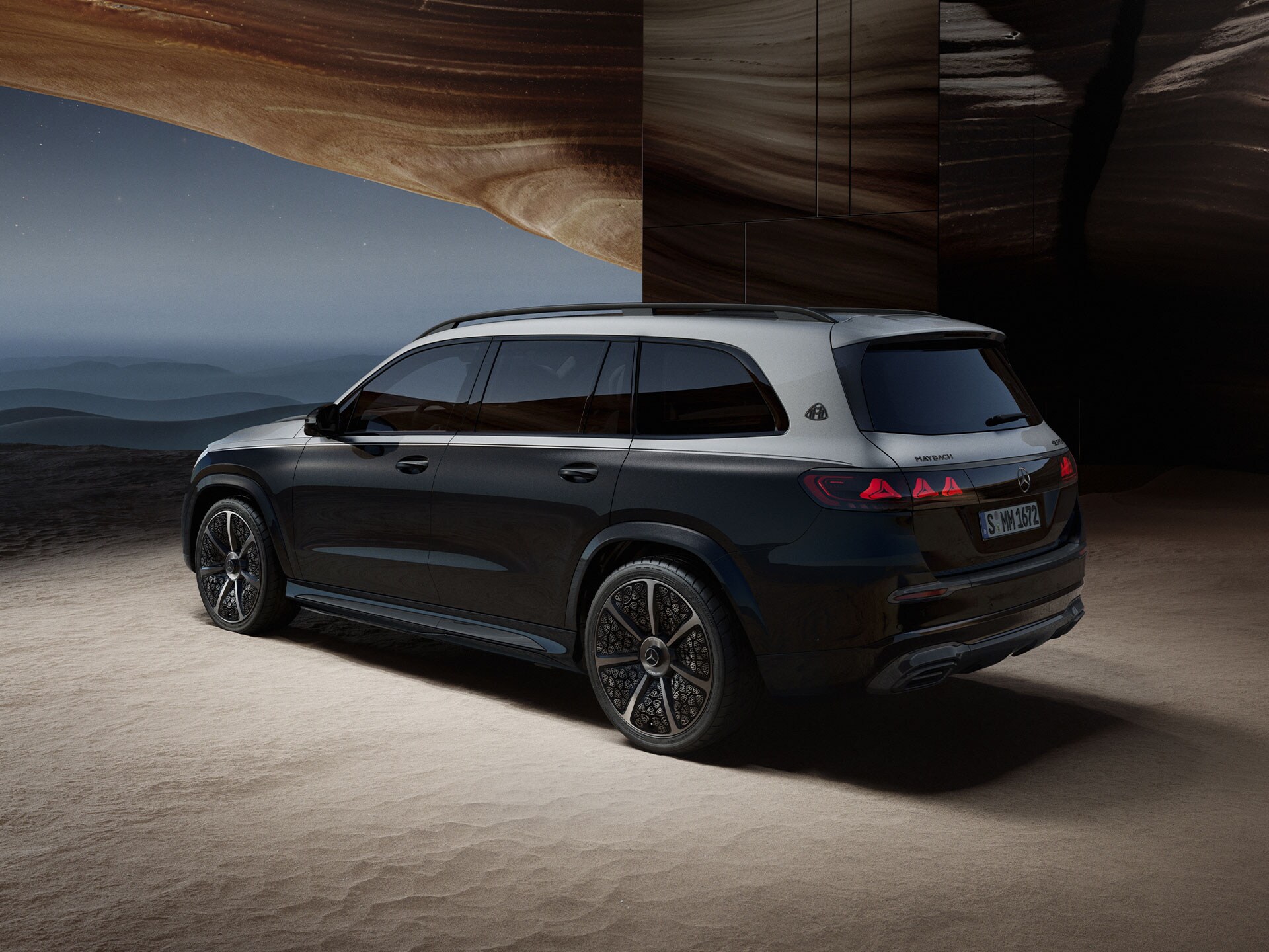 De GLS van Mercedes-Maybach met Night Series.