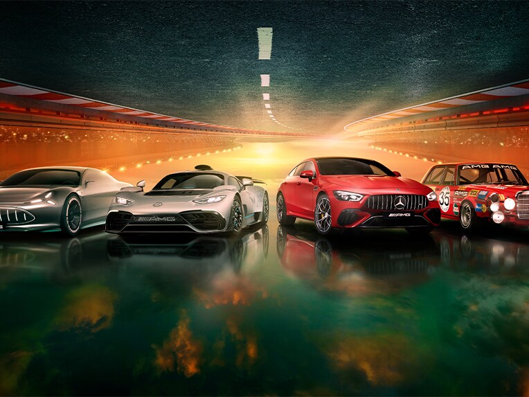 Groepsbeeld van verschillende Mercedes-AMG modellen.