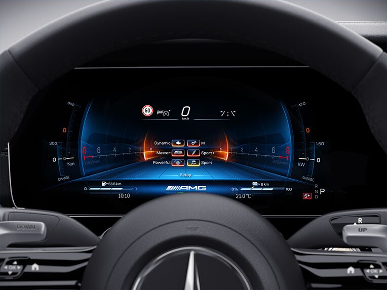 Combi-instrument in een Mercedes-AMG met ELECTRIC-DRIVE.