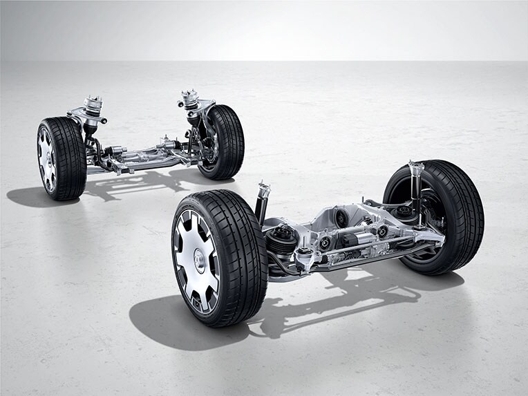 Luchtvering AIRMATIC van de Mercedes-Maybach EQS SUV.