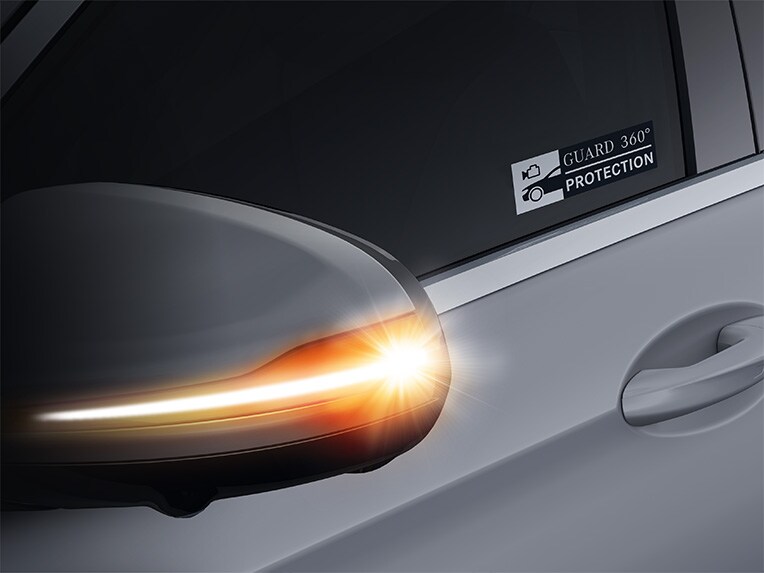 Illustratie van de werking van de GUARD 360°-allroundvoertuigbeveiliging van de Mercedes-Maybach S-Klasse.