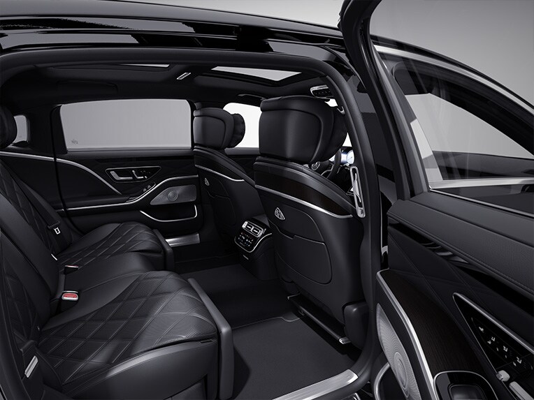 Interieur van de Mercedes-Maybach S-Klasse met sierdelenpakket Exclusief.