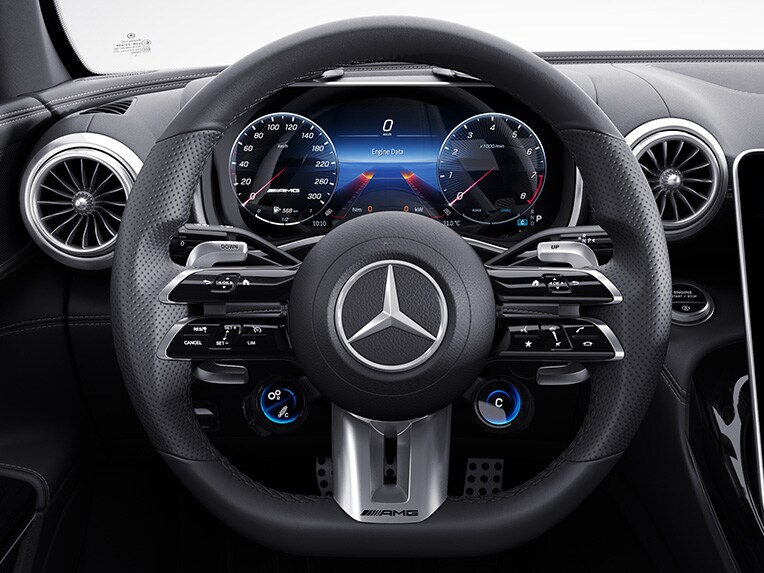 Het AMG Performance-stuurwiel in nappaleder in de Mercedes-AMG SL Roadster.