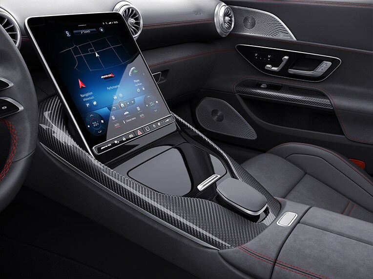 De MANUFAKTUR-sierdelen van carbon in de Mercedes-AMG SL Roadster.
