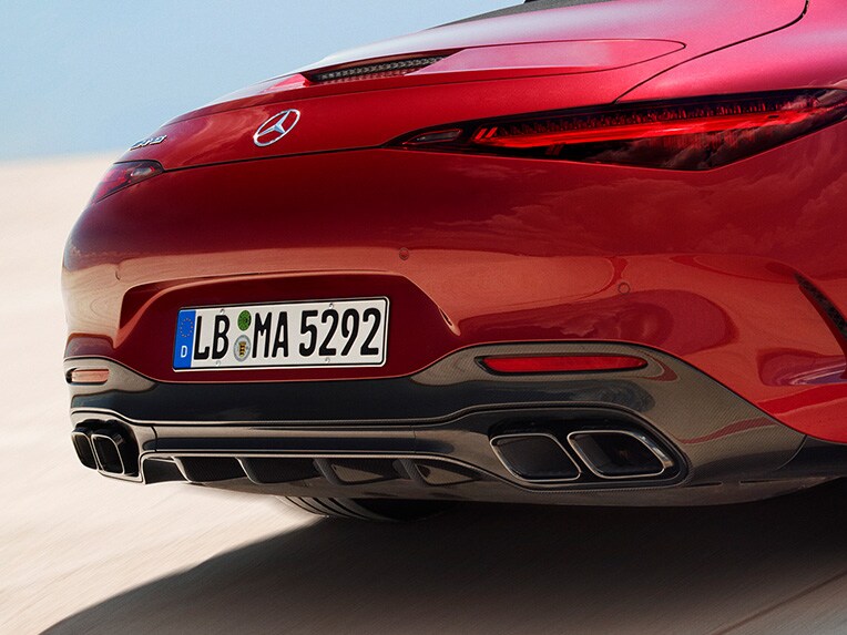 Achteraanzicht van de Mercedes-AMG SL Roadster.