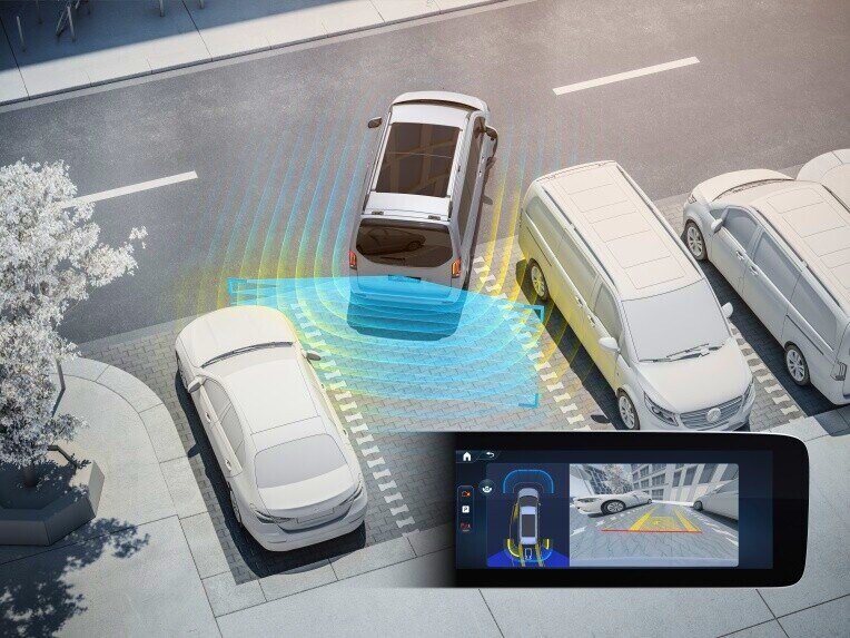 Het parkeerpakket met achteruitrijcamera ontlast u bij het parkeren en manoeuvreren.