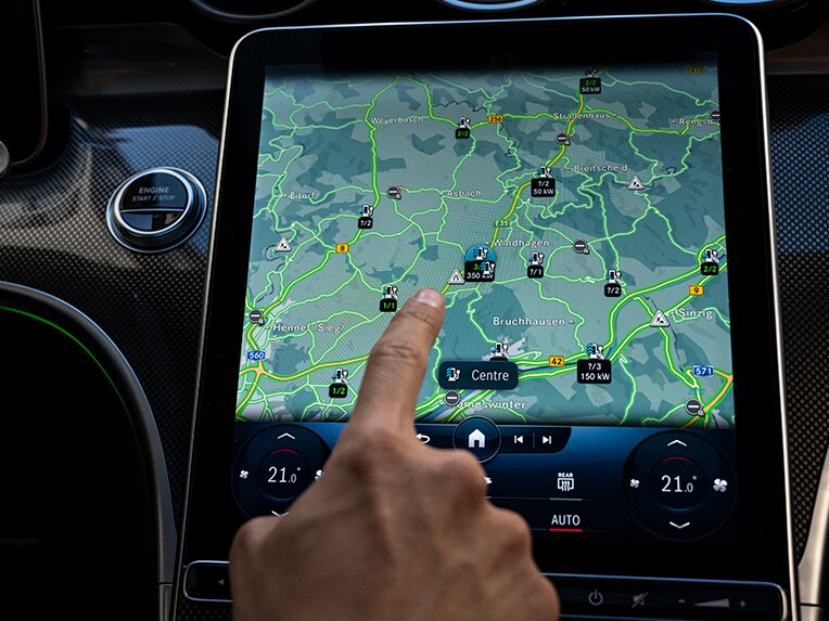 Het centrale display in een Mercedes-Benz.