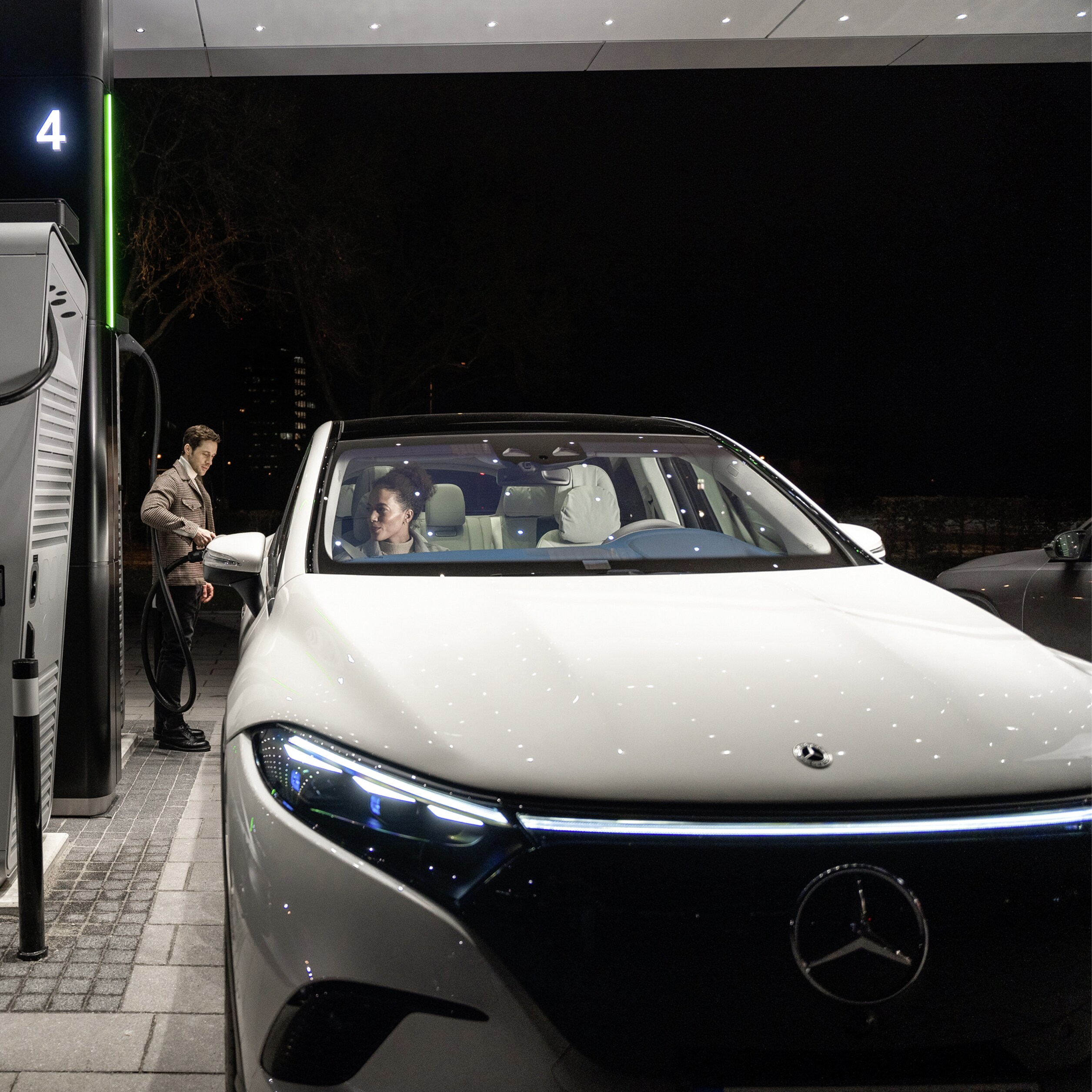 Onderweg opladen met Mercedes me Charge.