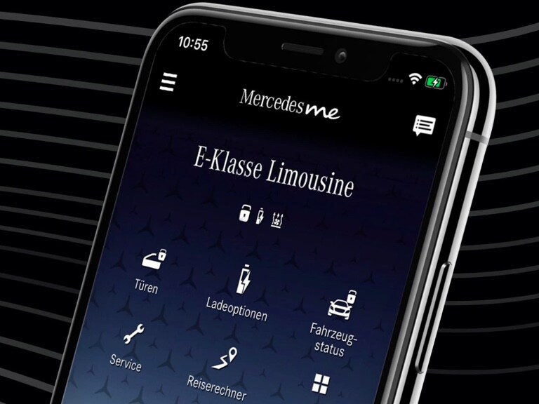 Op een smartphone worden in het menu van de Mercedes me App de beschikbare functies van de digitale extra's voor navigatie, remote en GUARD 360˚ weergegeven.
