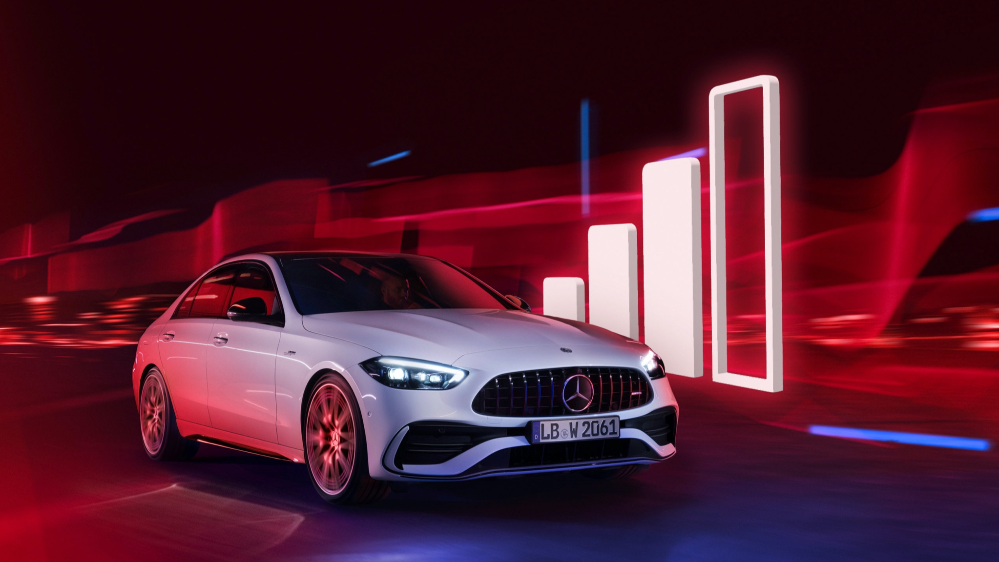 Comfort gegevensvolume van derden | Entertainment | Mercedes-Benz Een Mercedes-Benz rijdt langs een grafische weergave van een ontvangstsignaalbalk.