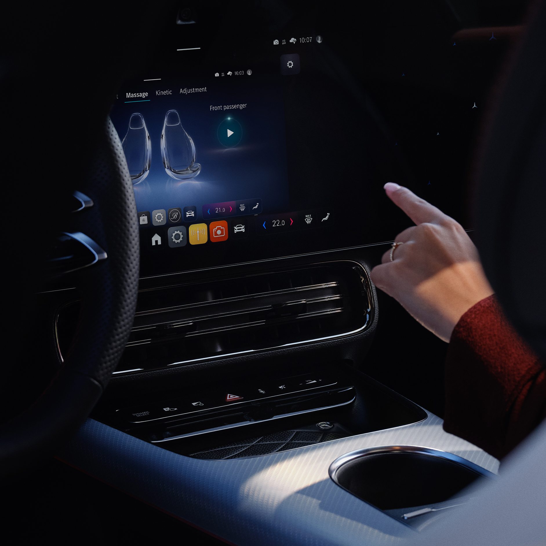 Personalisatie | MBUX multimediasysteem | Mercedes-Benz MBUX multimediasysteem dat personalisatie-opties weergeeft in een Mercedes-Benz.