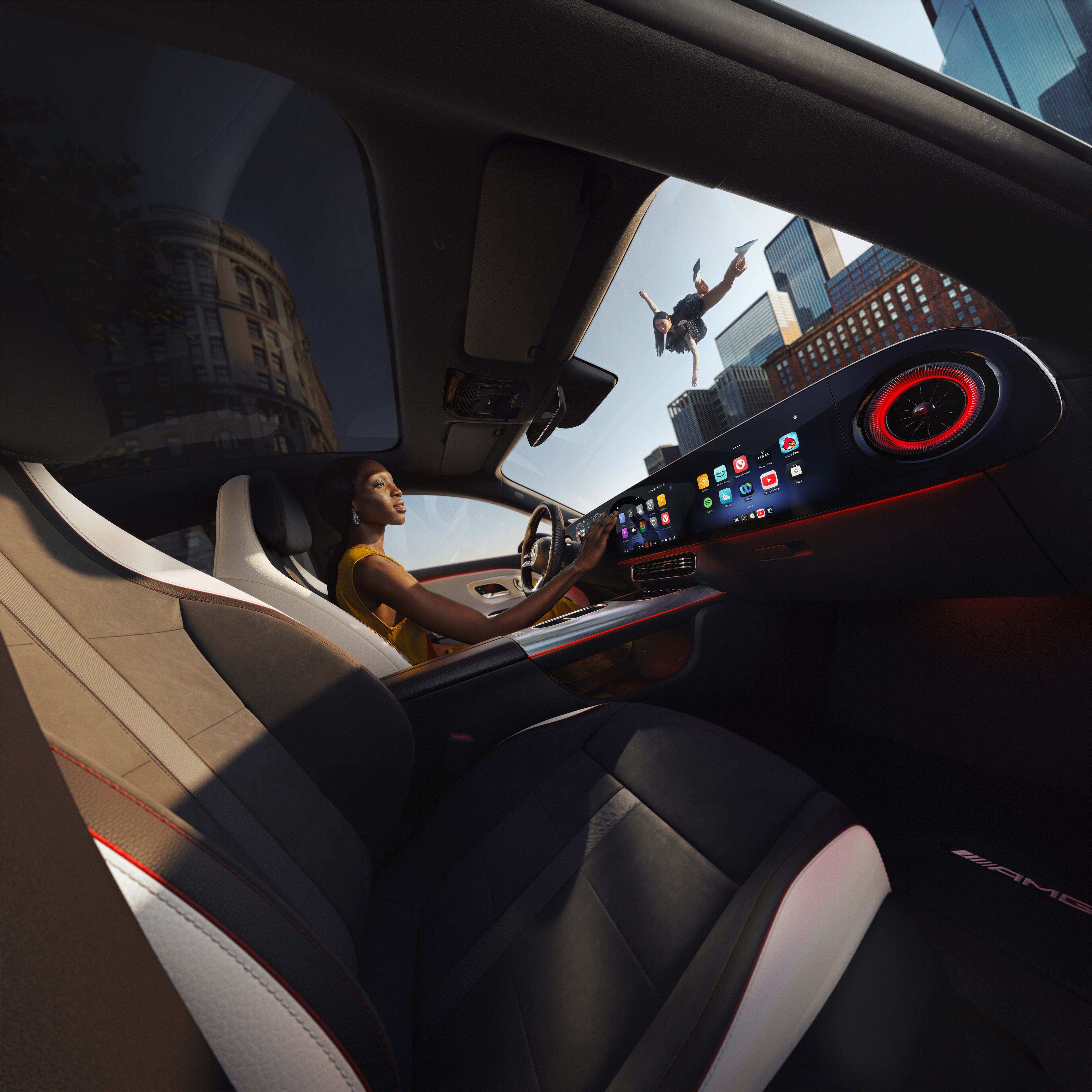 Binnenzicht van een Mercedes-Benz cockpit met MBUX multimediasysteem.