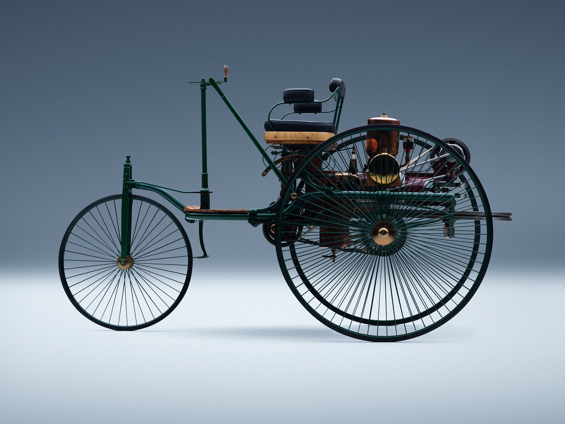 Innovatie | Mercedes-Benz Zijaanzicht van de eerste Mercedes-Benz auto.