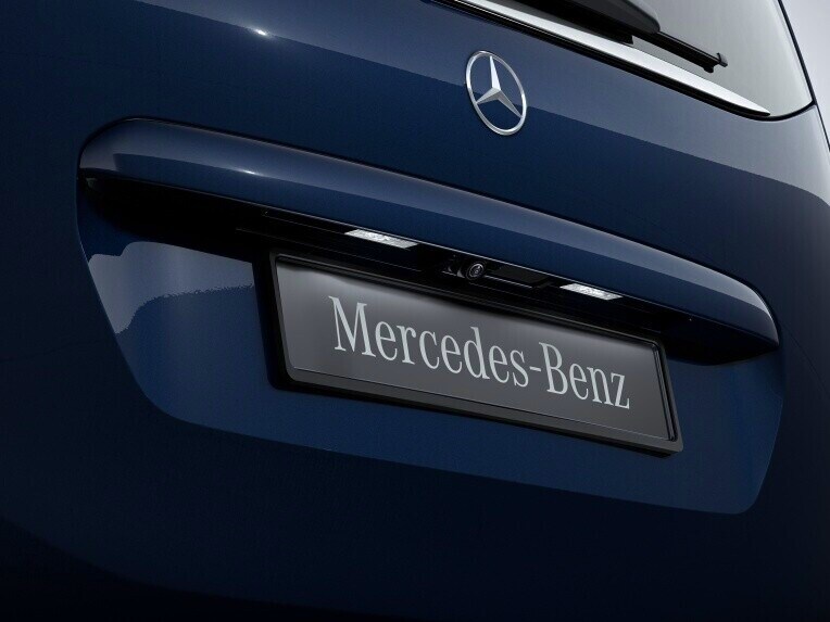 Achteruitrijcamera aan de achterzijde van de Mercedes-Benz eCitan Gesloten Bestelwagen.
