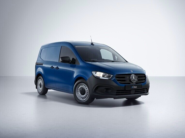 De Mercedes-Benz eCitan Gesloten Bestelwagen met de uitrustingslijn BASE.