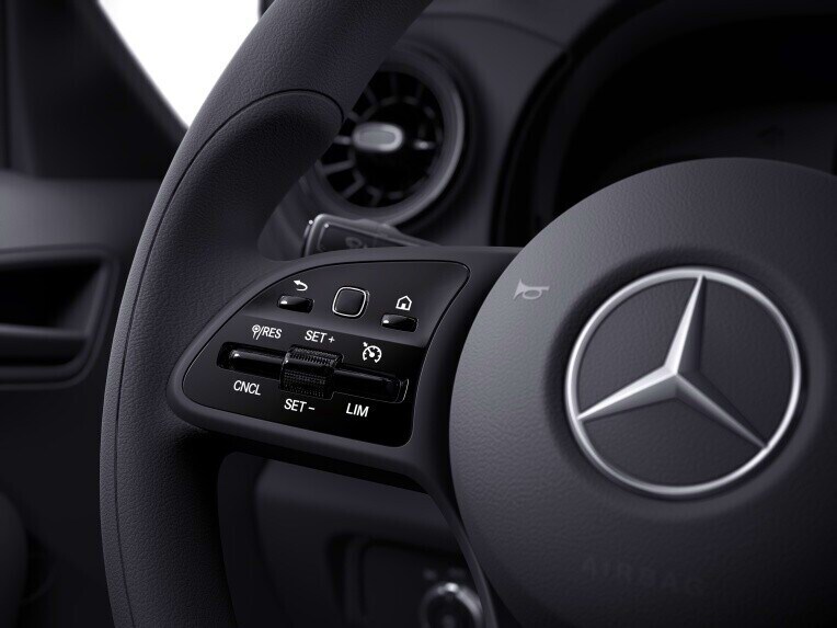 Touchbedieningspanelen voor cruisecontrol in de Mercedes-Benz eCitan Gesloten Bestelwagen.