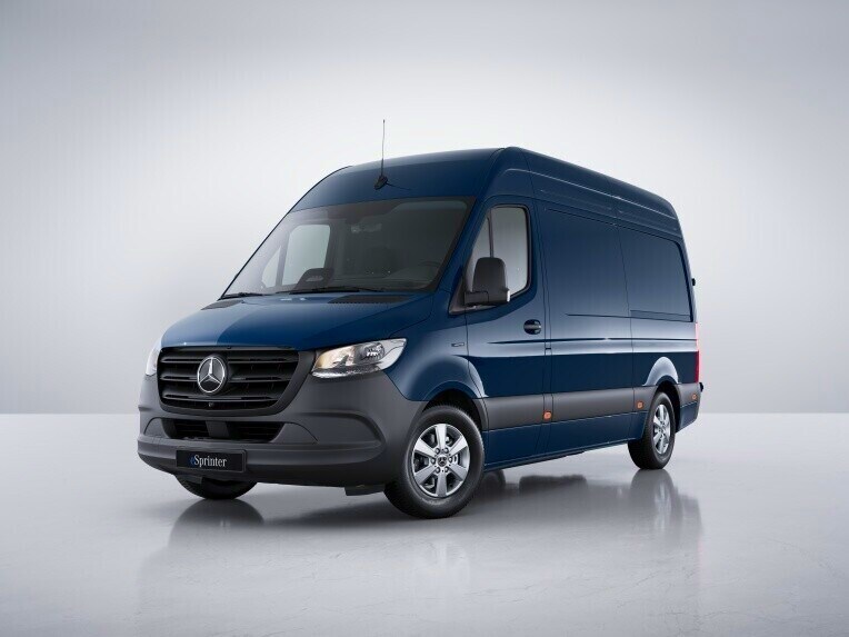 De uitrustingslijn BASE van de Mercedes-Benz eSprinter Gesloten Bestelwagen.