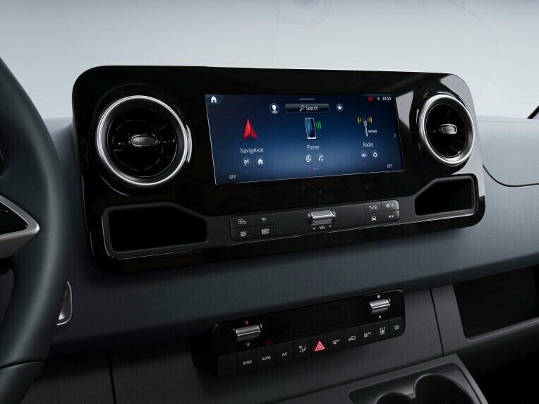 Het MBUX multimediasysteem in de Mercedes-Benz Sprinter Gesloten Bestelwagen.