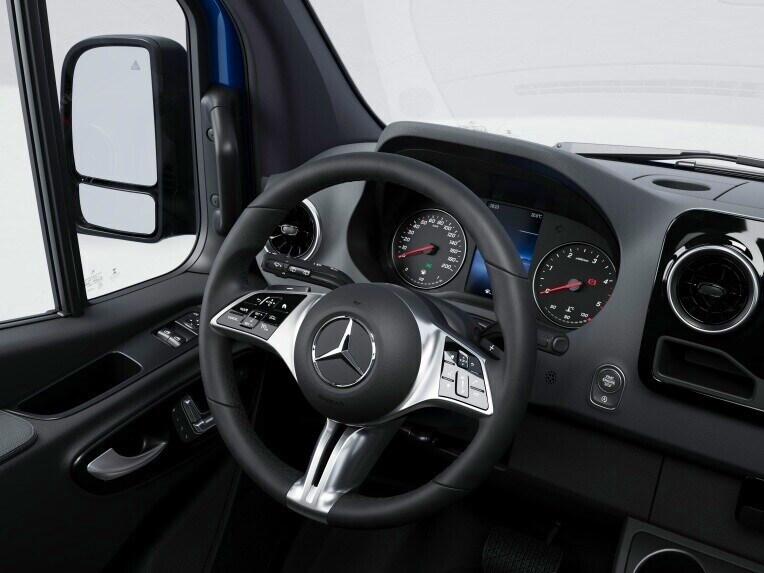 Het multifunctionele stuurwiel met Touch-Control voor de TEMPOMAT in de Mercedes-Benz Sprinter Gesloten Bestelwagen.