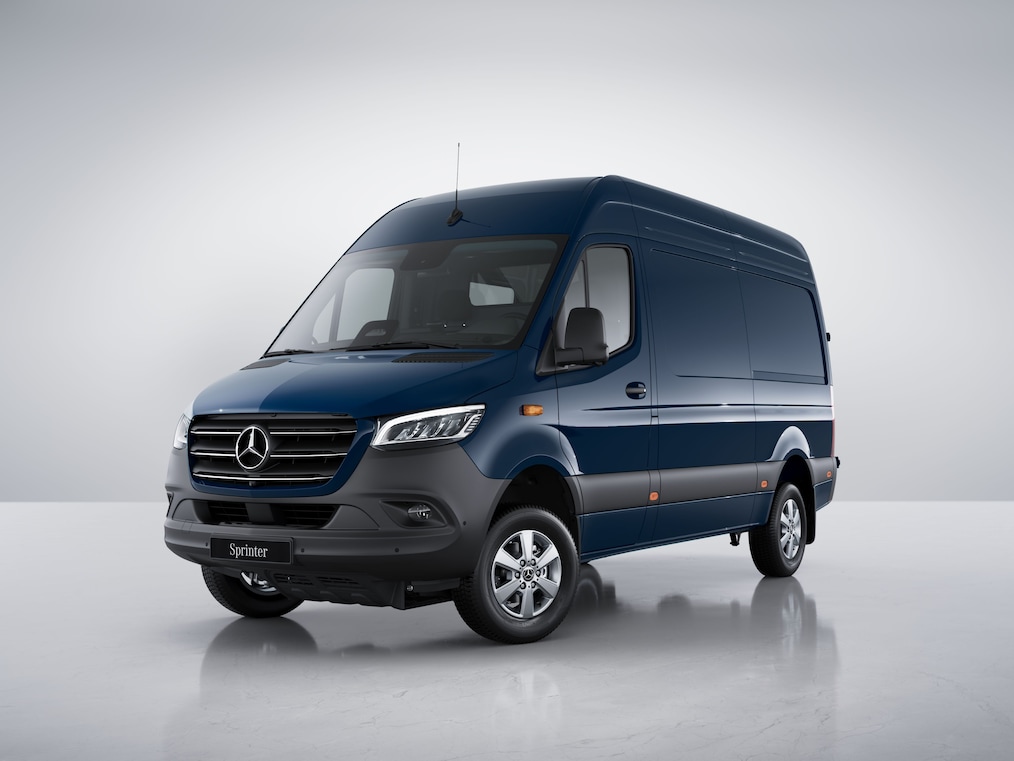 De Mercedes-Benz Sprinter Gesloten bestelwagen met 4x4 vierwielaandrijving en torque on demand.