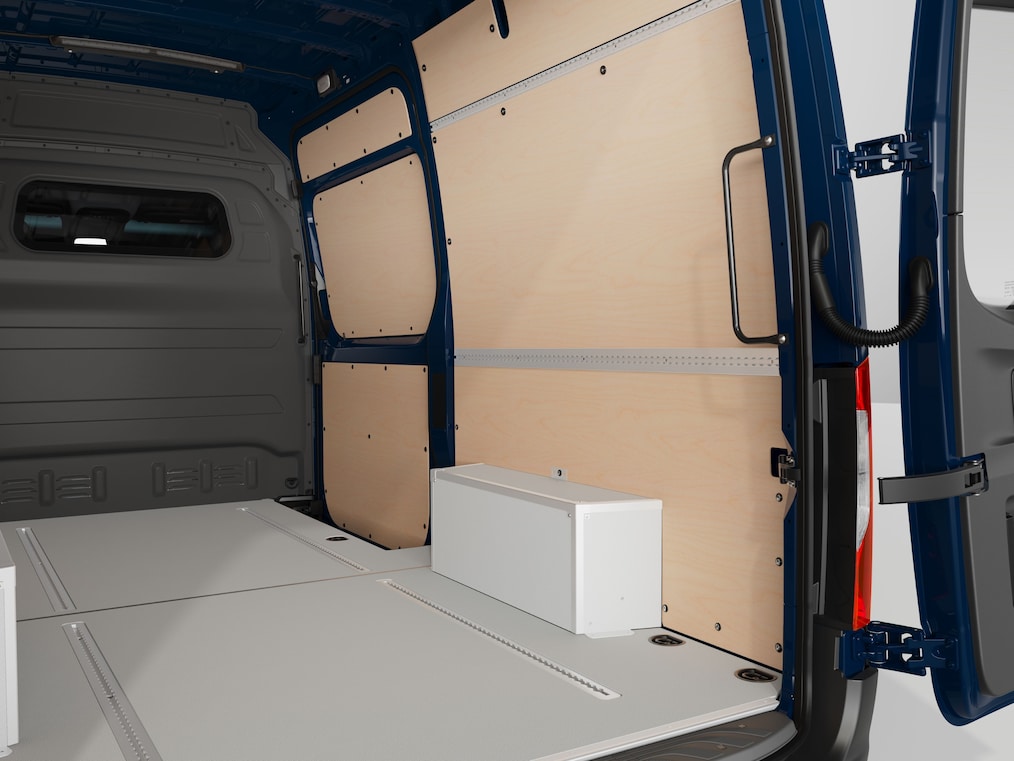 De laadruimte van de Mercedes-Benz Sprinter gesloten bestelwagen.