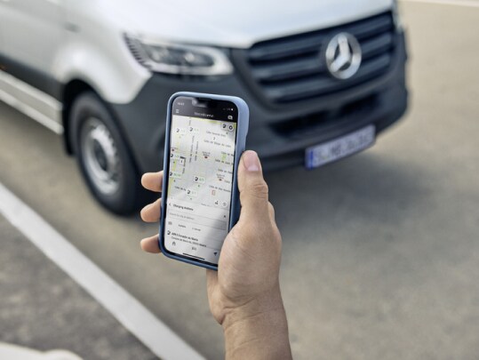 De functies van de Mercedes-Benz digitale extra's die relevant zijn voor Emobility op een smartphone.