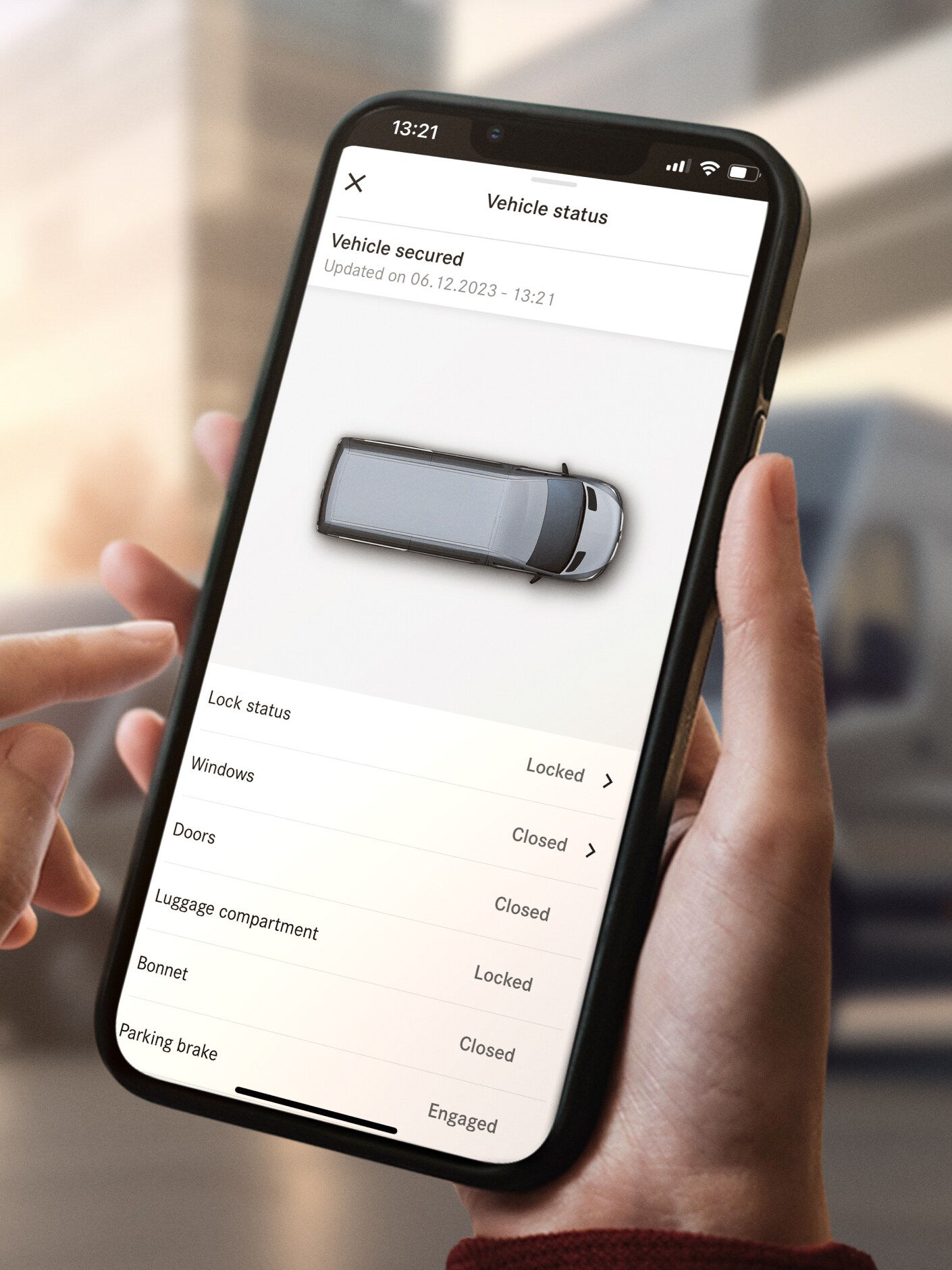 De functie Op afstand opvragen van voertuigstatus van Mercedes-Benz op een smartphone.