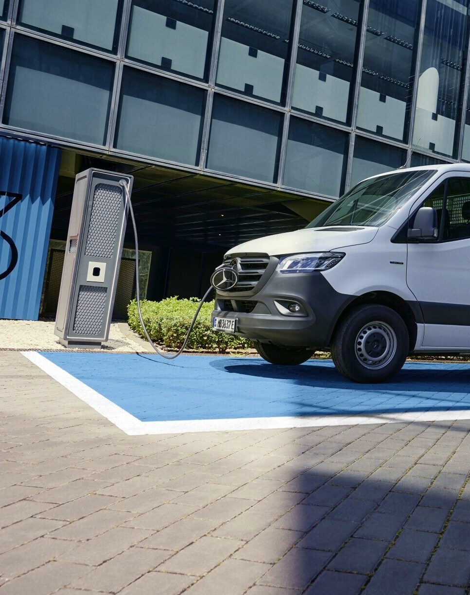 Opladen van uw elektrische bedrijfswagen.